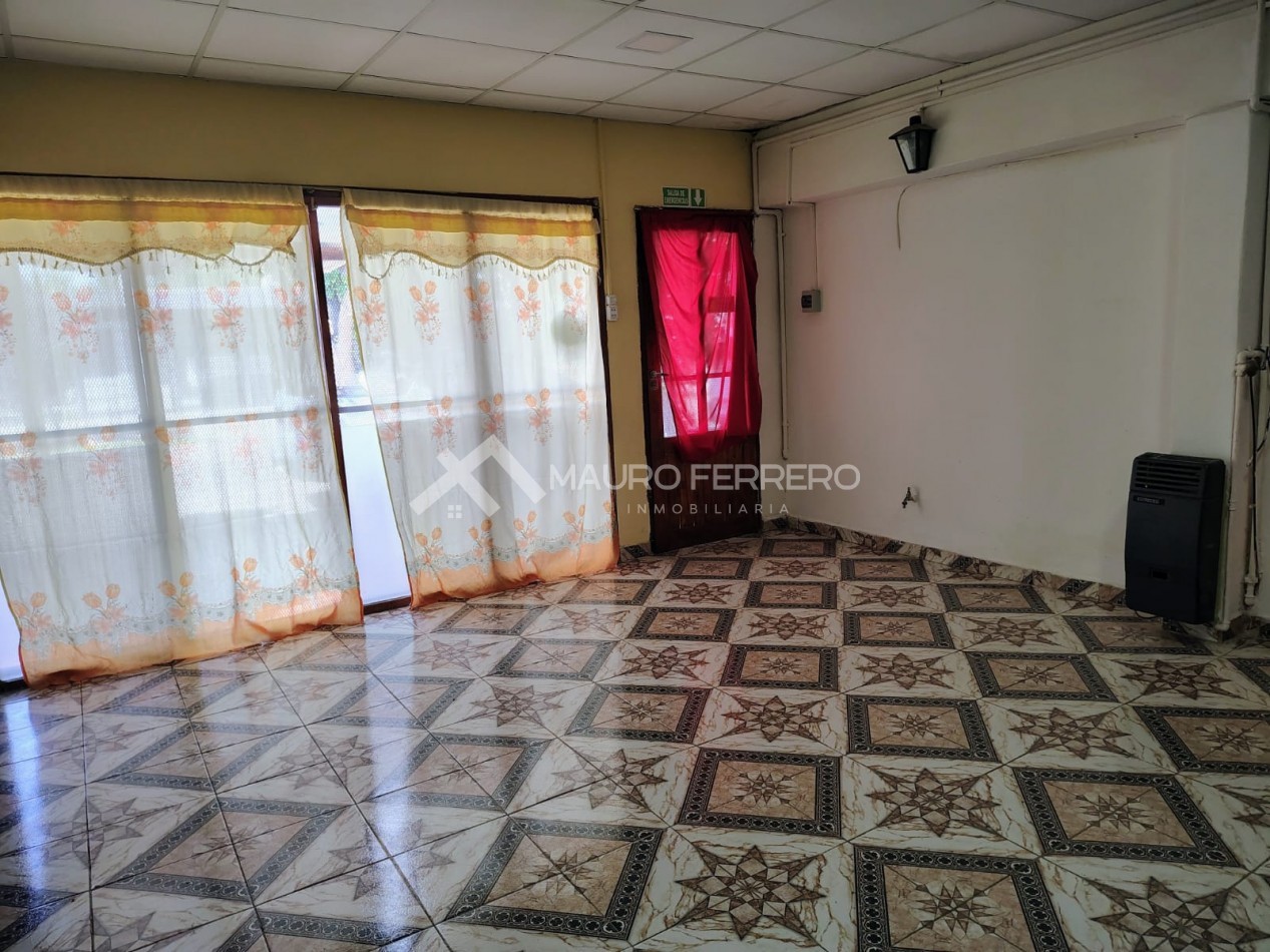  CASA CON LOCAL COMERCIAL - EXCELENTE UBICACION EN GENERAL ALVEAR